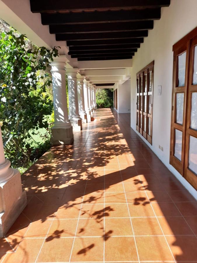 Hotel Y Jardines Casa Buho 危地马拉安地瓜 外观 照片