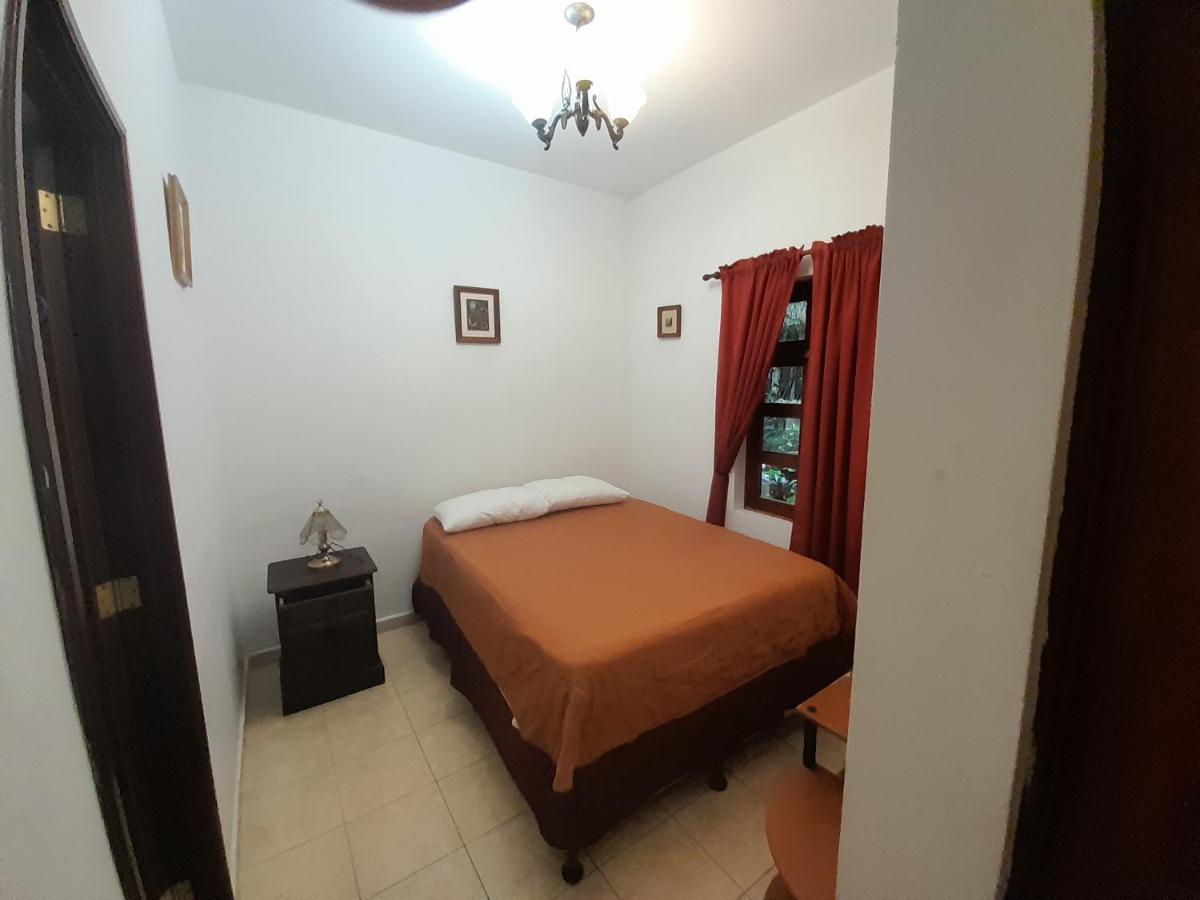 Hotel Y Jardines Casa Buho 危地马拉安地瓜 外观 照片