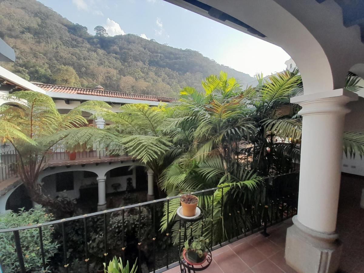 Hotel Y Jardines Casa Buho 危地马拉安地瓜 外观 照片