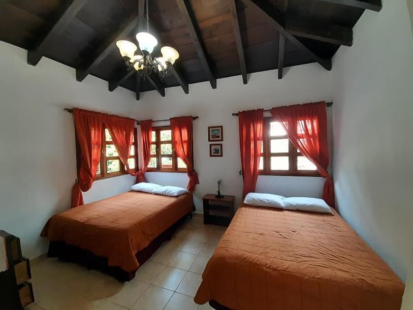 Hotel Y Jardines Casa Buho 危地马拉安地瓜 外观 照片