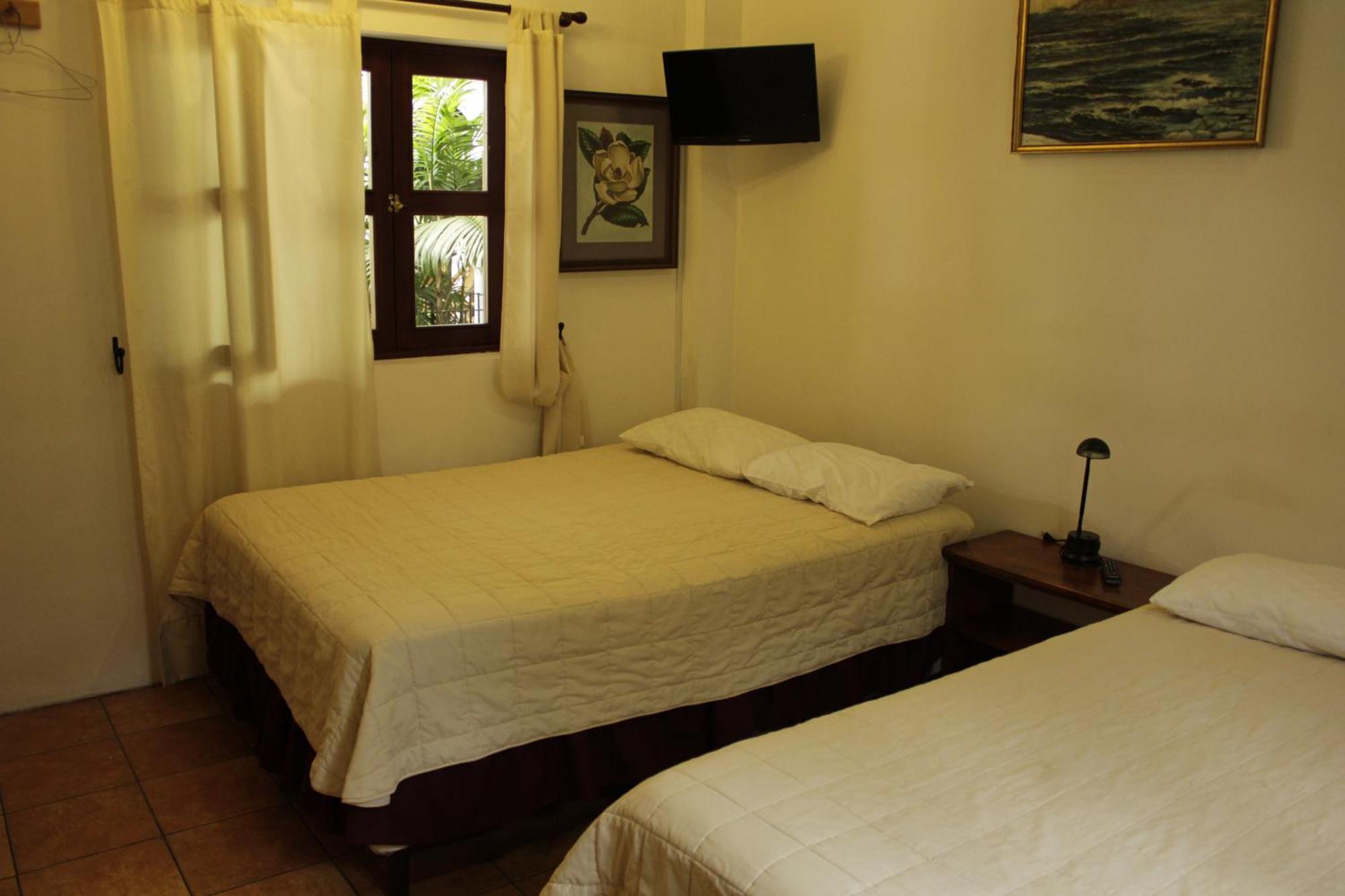 Hotel Y Jardines Casa Buho 危地马拉安地瓜 外观 照片