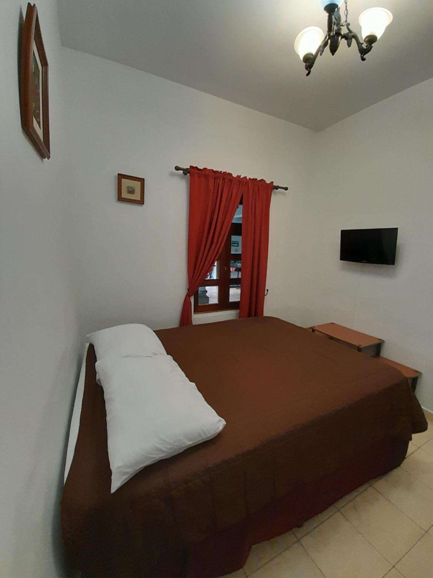 Hotel Y Jardines Casa Buho 危地马拉安地瓜 外观 照片